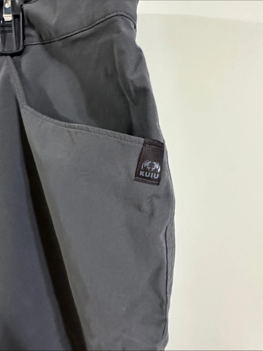 KUIU Gunmetal 10” shorts size 42